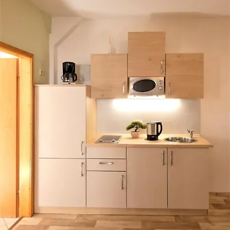 Schlossgartenpassage 3*