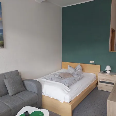 Schlossgartenpassage 3*